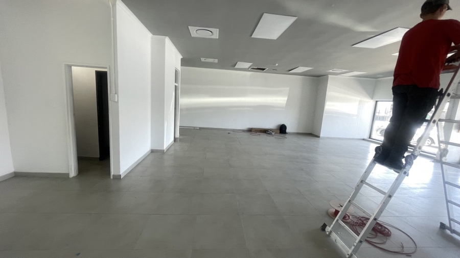 To Let commercial Property for Rent in Wynberg Western Cape